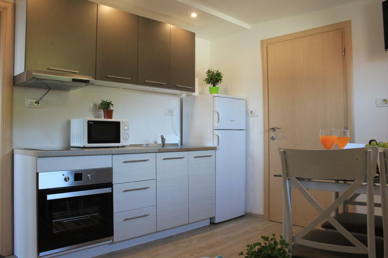 Apartments Platana Трстено Экстерьер фото
